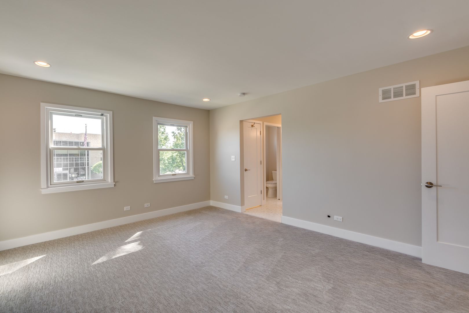 Wilmette Apartment: 3115-3119 Lake Ave