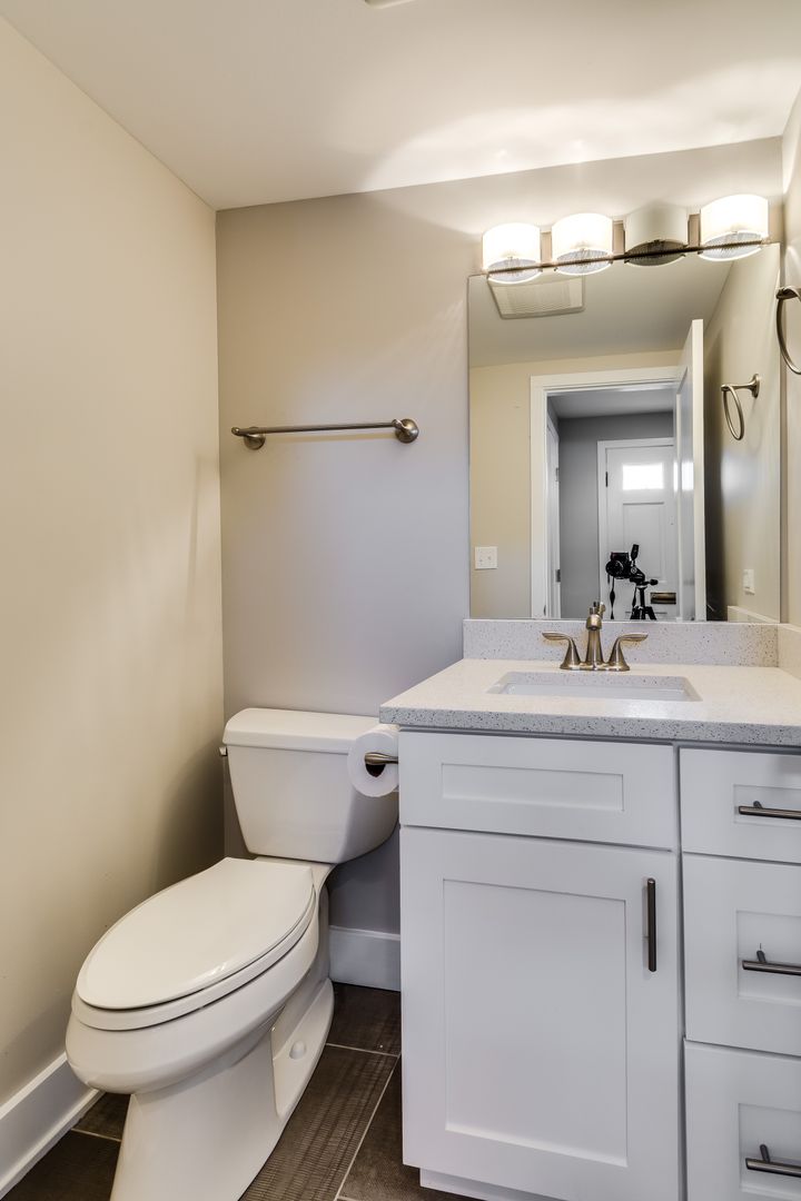 Wilmette Apartment: 3115-3119 Lake Ave