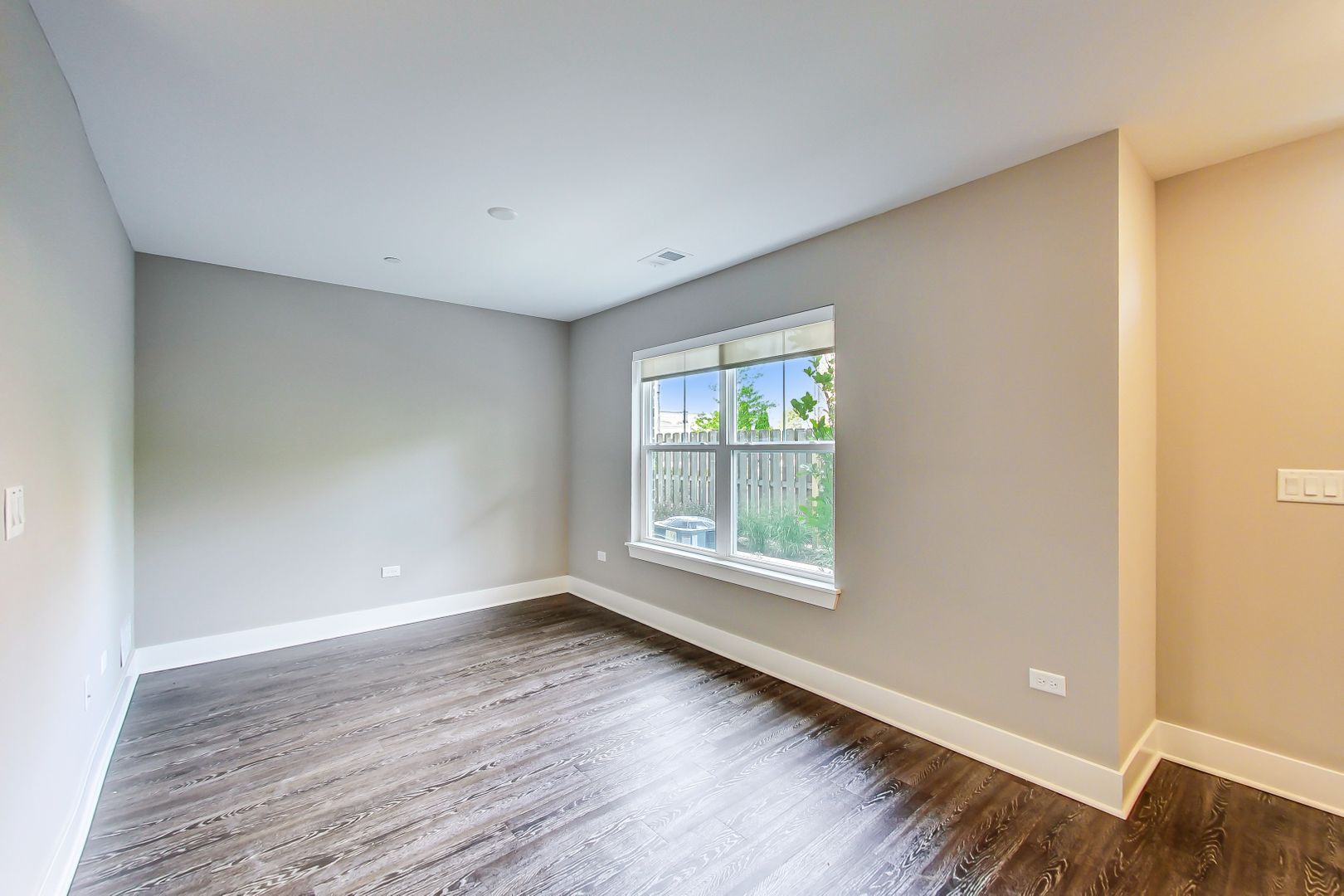 Highwood Apartment: 25 Clay Ave