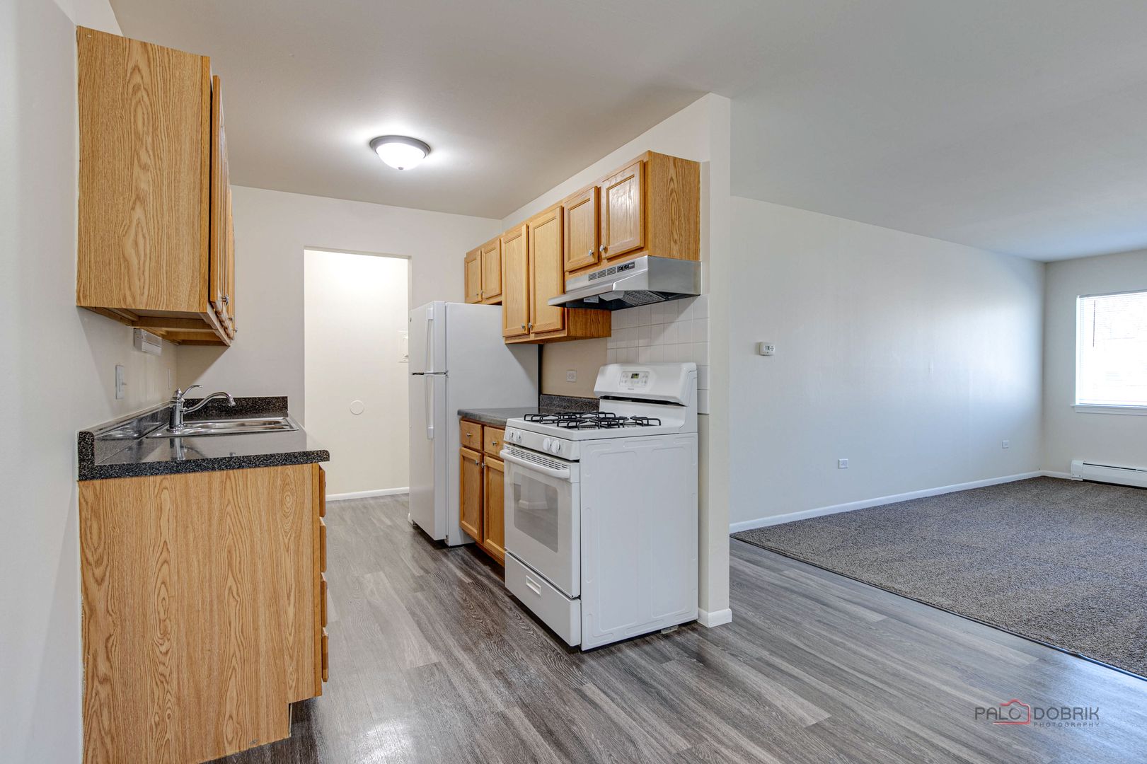 Mundelein Apartment: 550 Deepwoods Drive