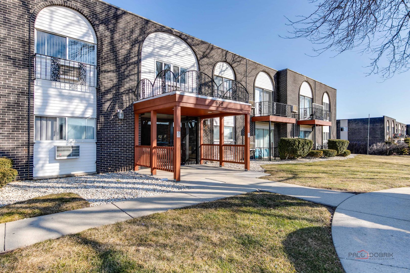 Mundelein Apartment: 900 East Orchard Street