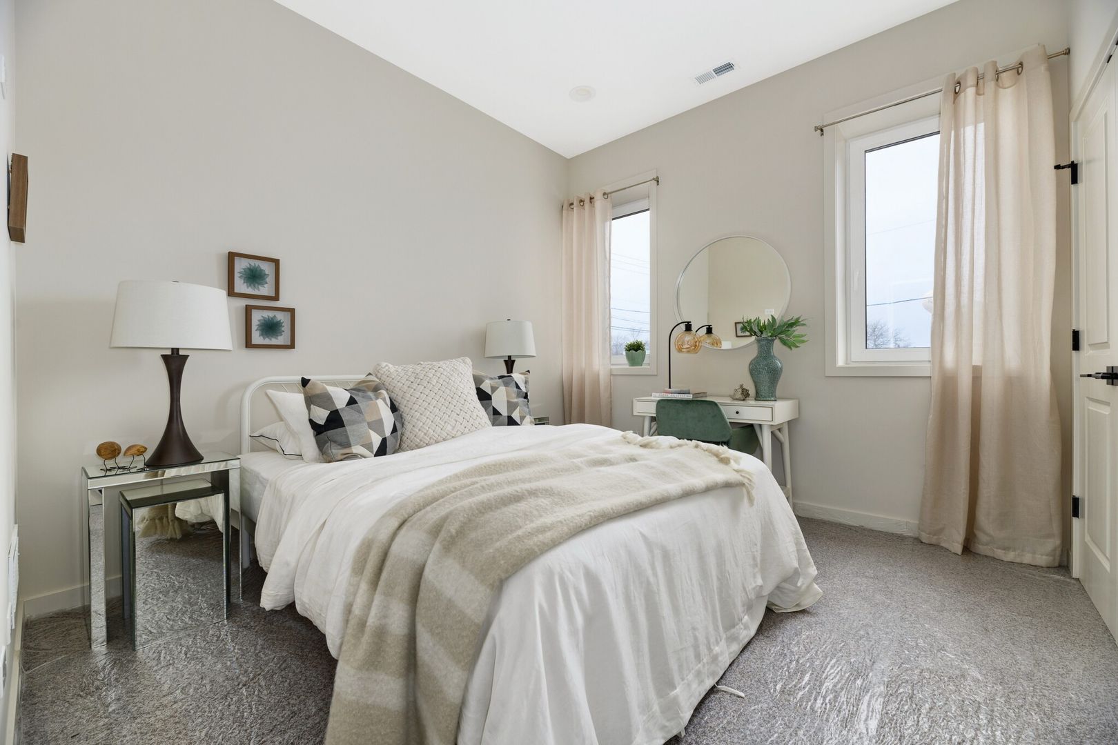 Roselle Apartment: 730-840 E Irving Park Rd