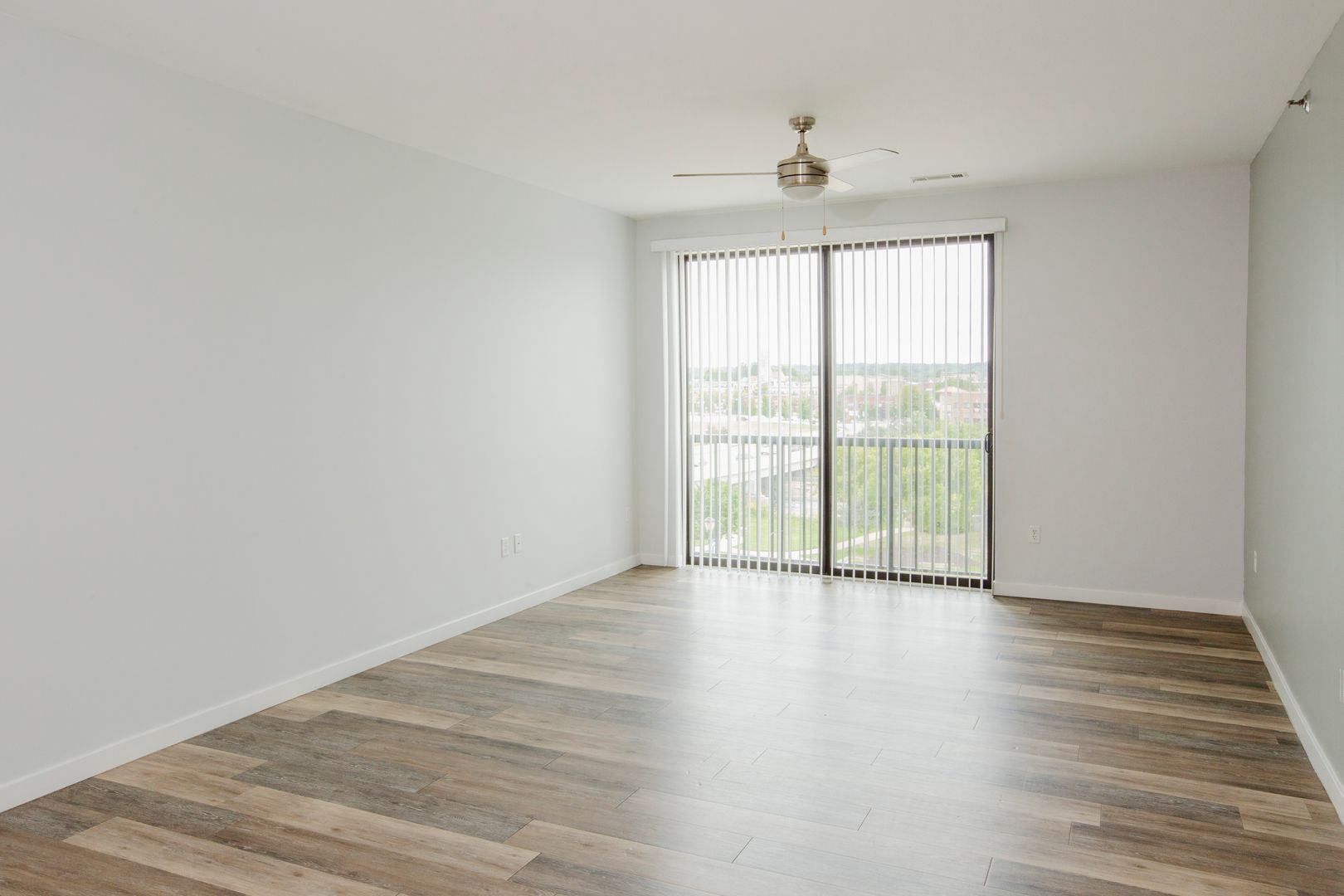 Mishawaka Apartment: 116 W Mishawaka Ave