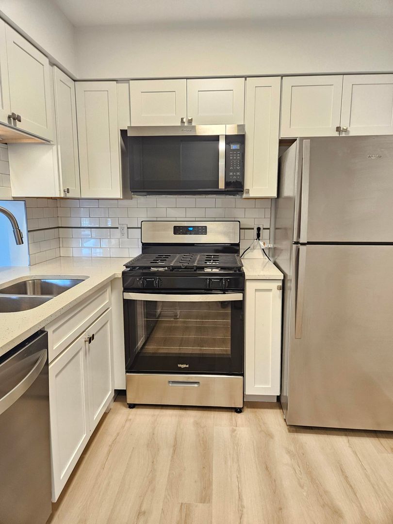 Crown Point Apartment: 1049 South Main Street