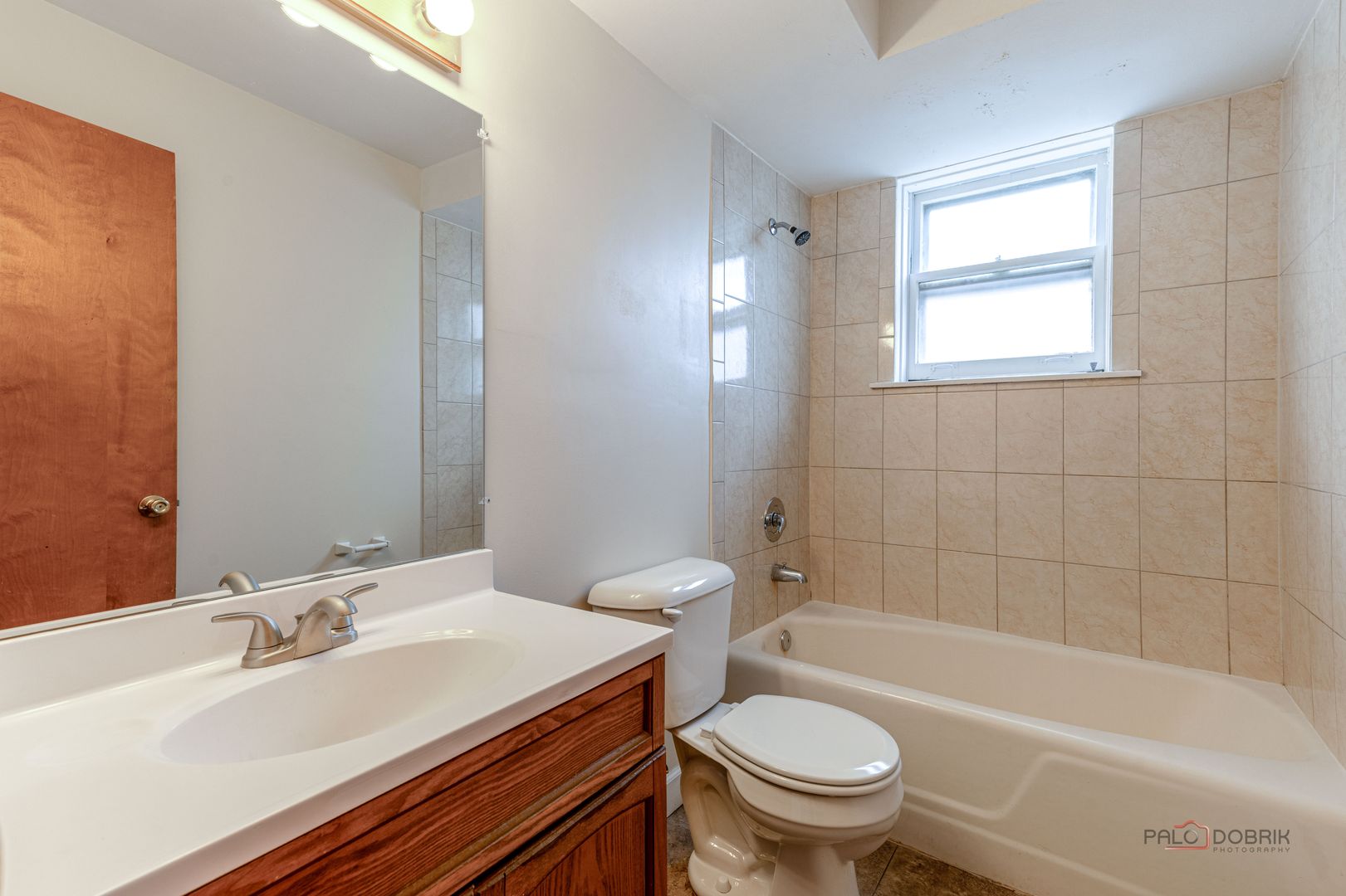 Mundelein Apartment: 270 N Lake Street