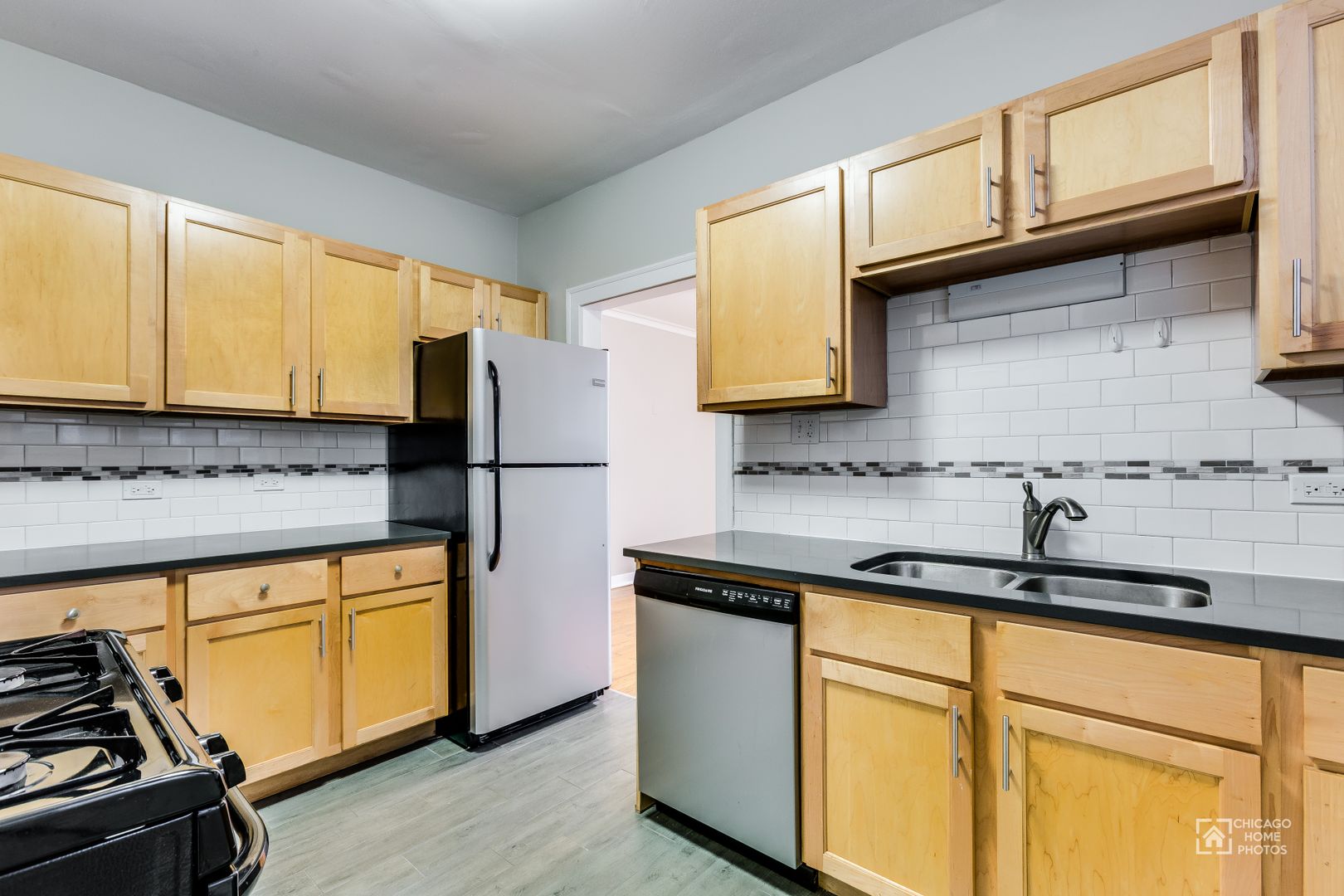 Evanston Apartment: 918 Judson Ave