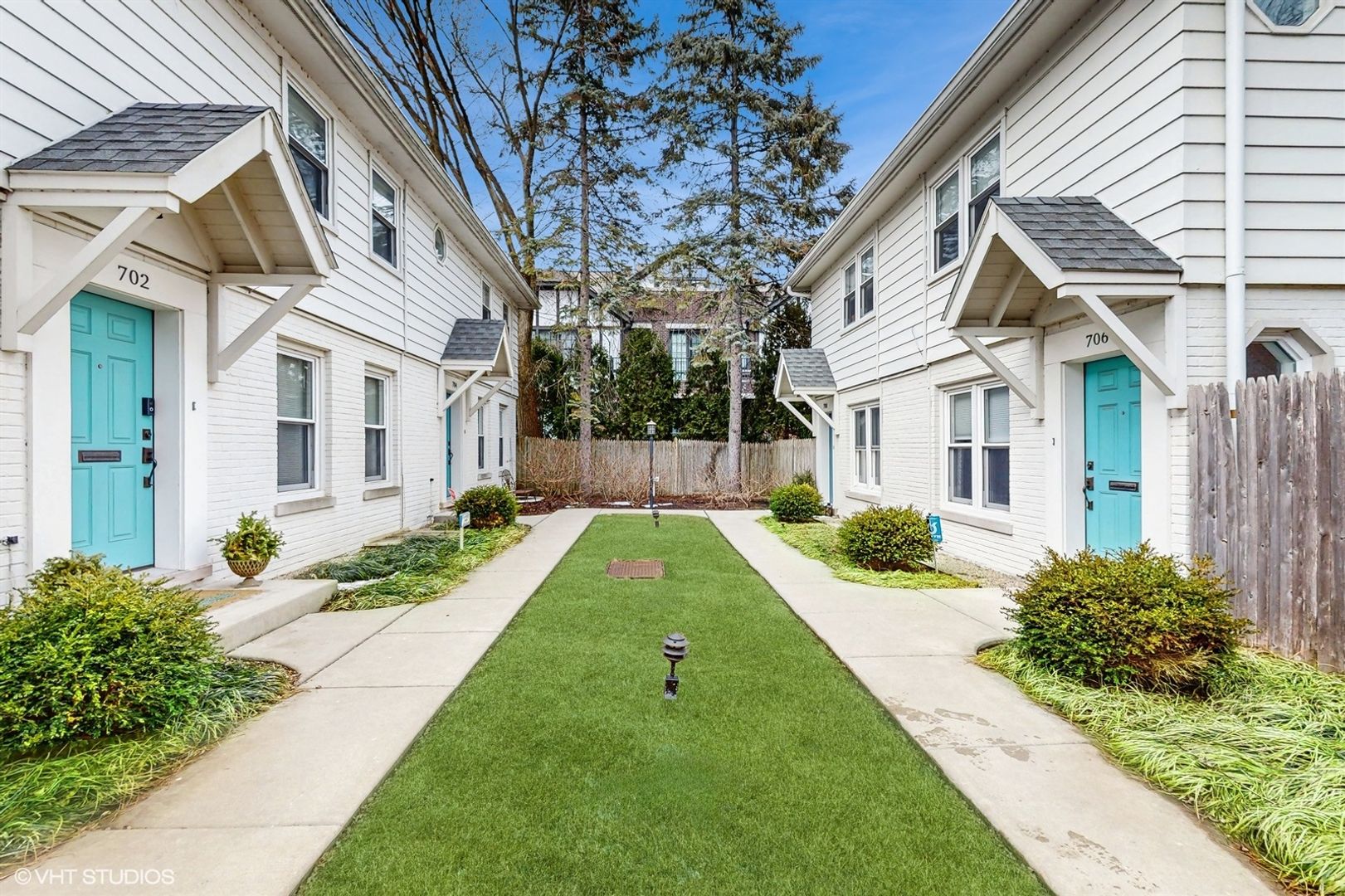 Winnetka Apartment: 700-738 Green Bay Rd