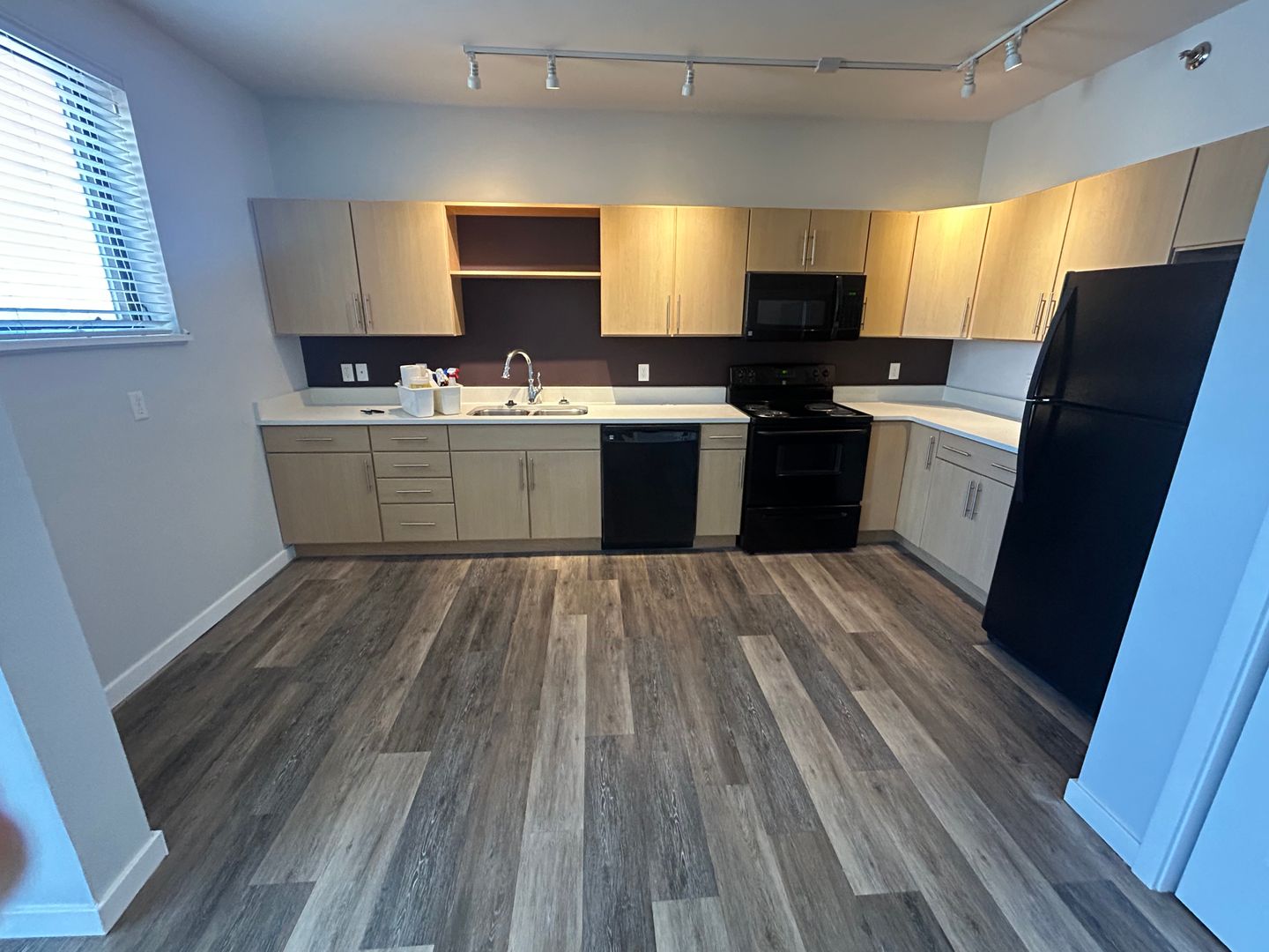 Mishawaka Apartment: 116 W Mishawaka Ave