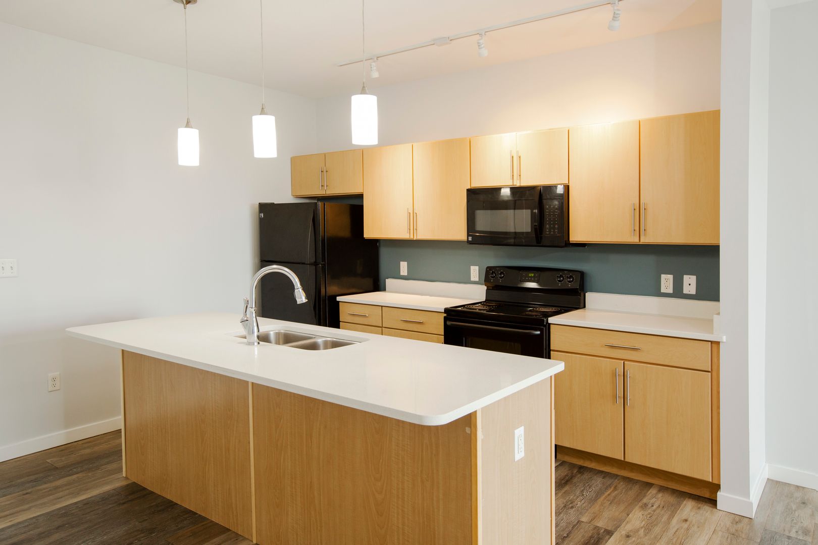 Mishawaka Apartment: 116 W Mishawaka Ave