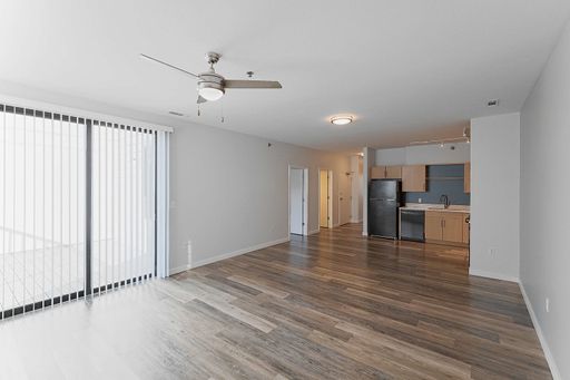 Amber - 2 Bd 2 Ba - 966 SqFt - 2nd floor with walkout access to courtyard – photo 1
