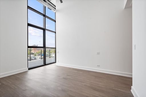728 Waukegan Road, Unit 205, Deerfield, IL 60015