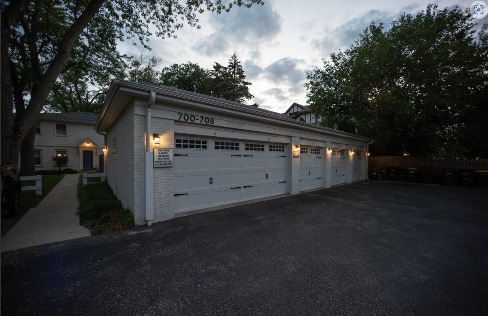 Winnetka Apartment: 700-738 Green Bay Rd