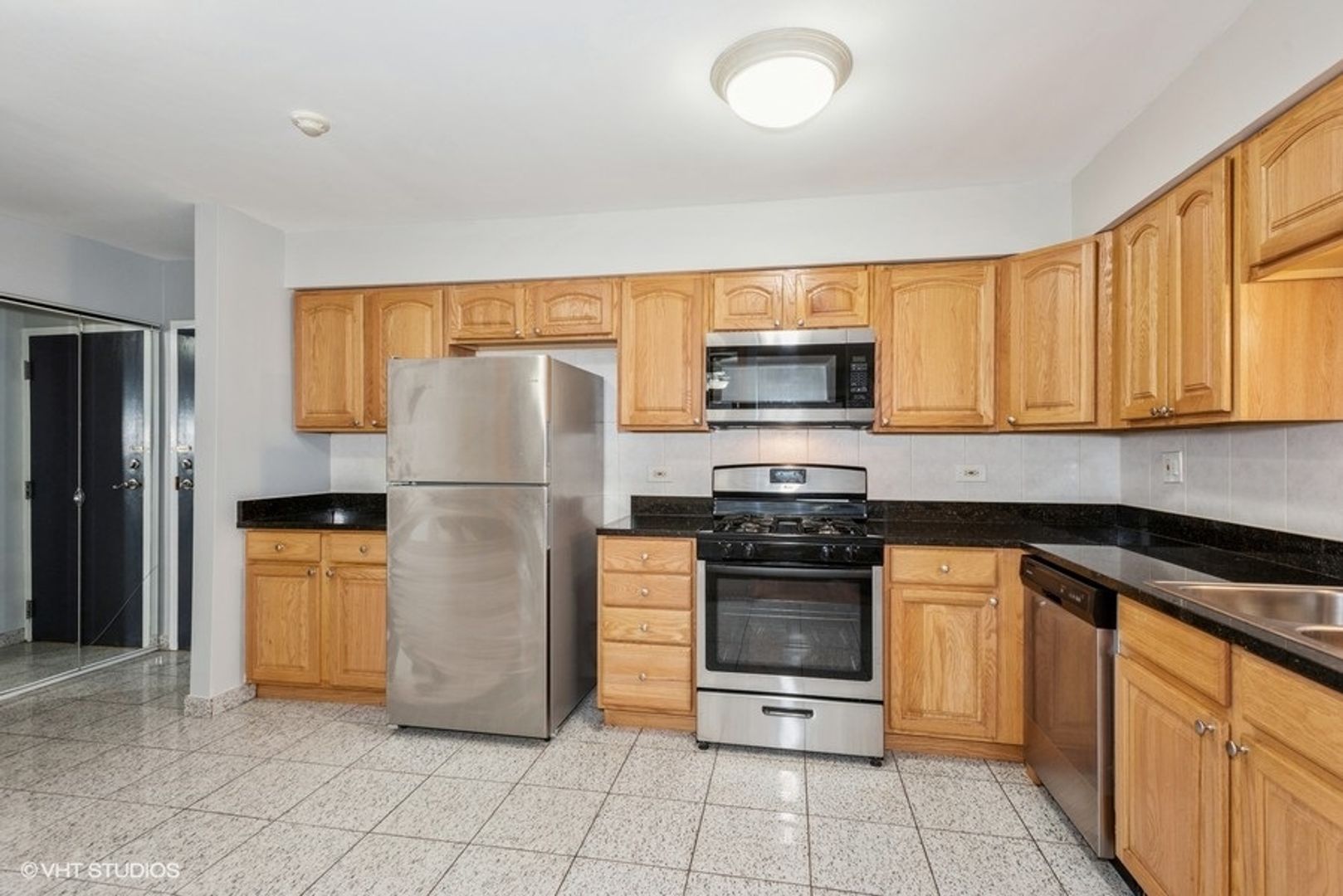 Downers Grove Apartment: 5202 Washington Street