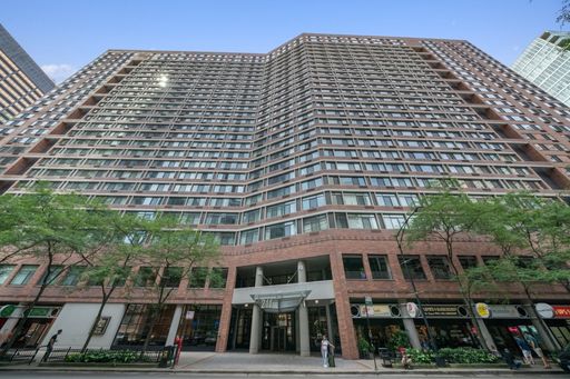 211 E Ohio St Unit 1714 – photo 1