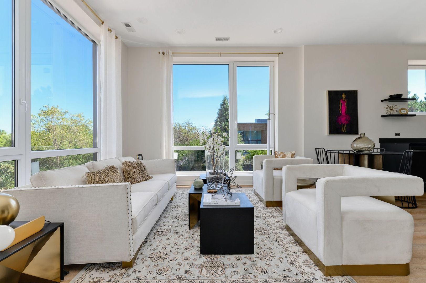 Bloomingdale Apartment: 280-290 Stonington Dr