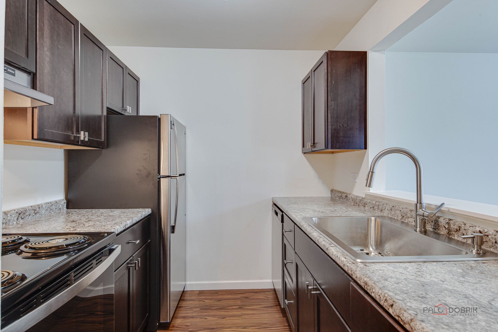 Grayslake Apartment: 145 & 185 Glen St