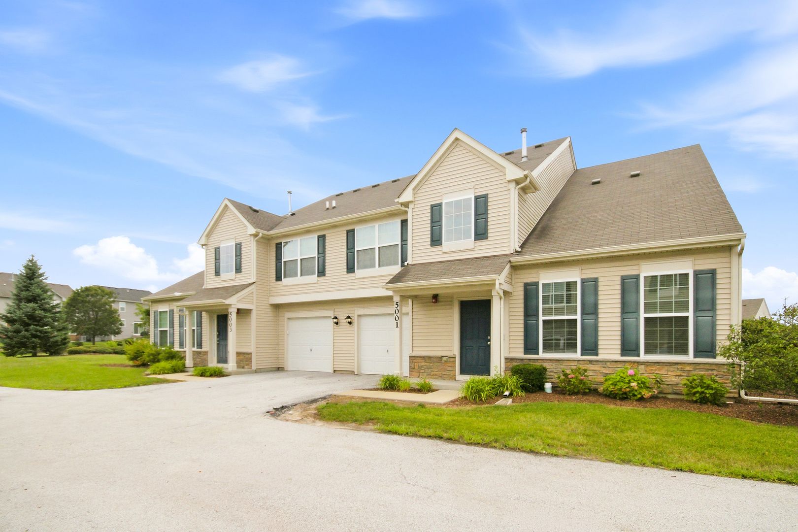 Matteson Townhome: 4962 Bennett St