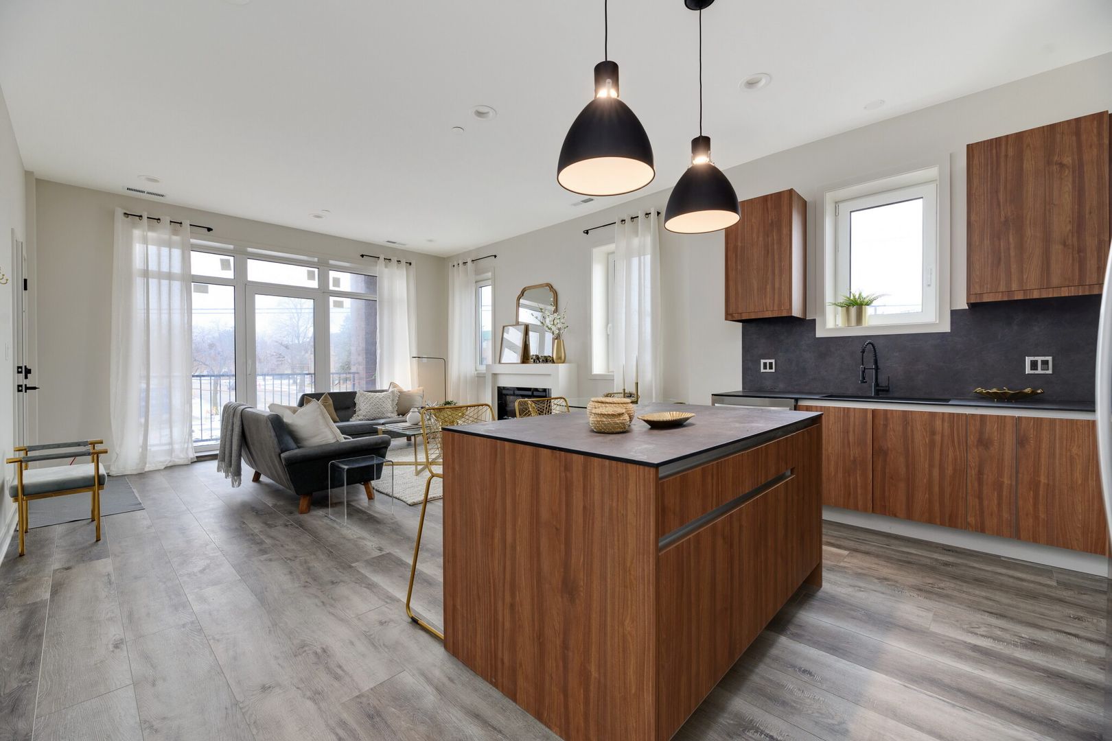 Roselle Apartment: 730-840 E Irving Park Rd