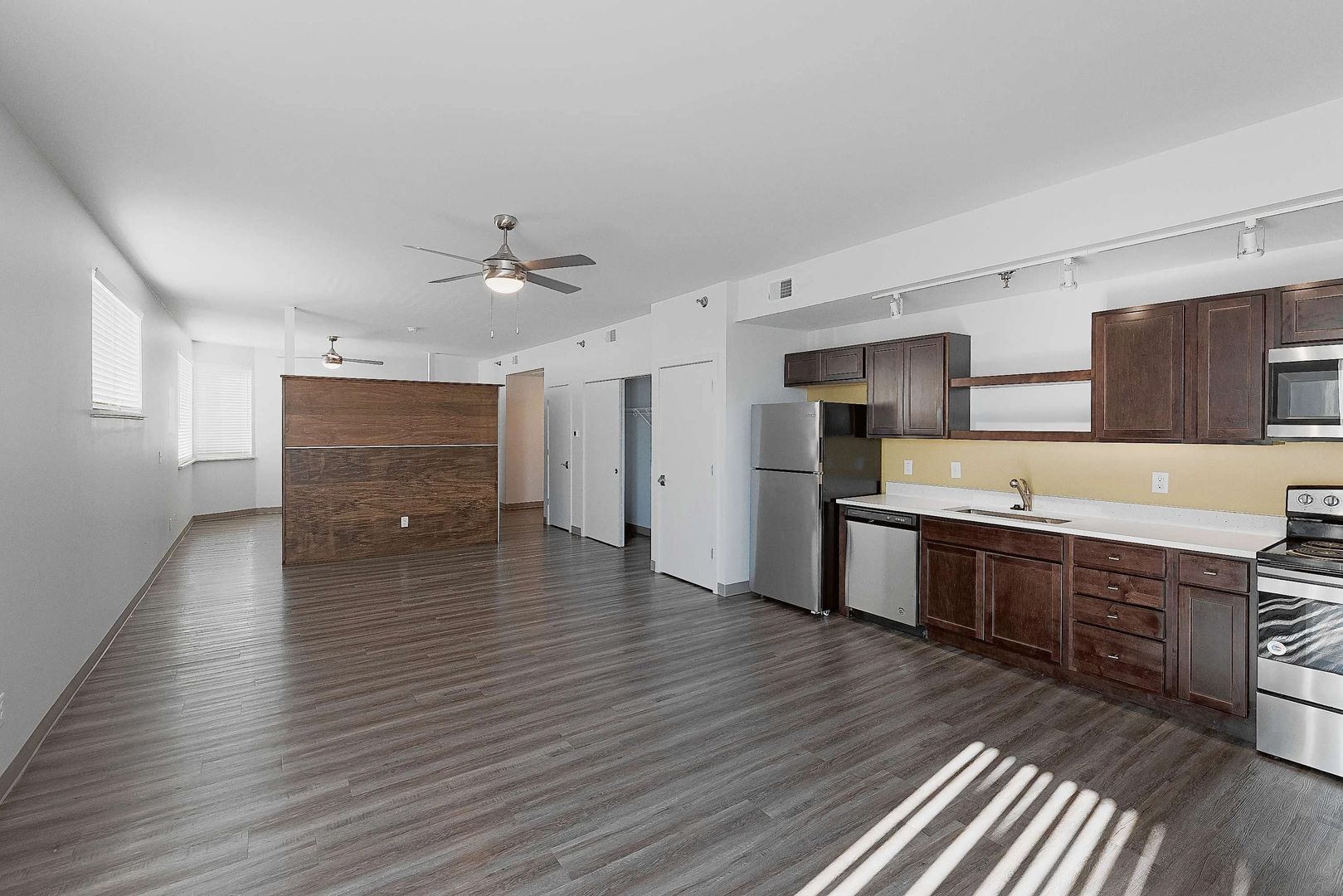 Mishawaka Apartment: 116 W Mishawaka Ave