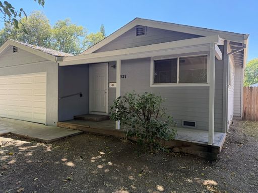 Charming 3 bedroom home in desirable East Davis – photo 1