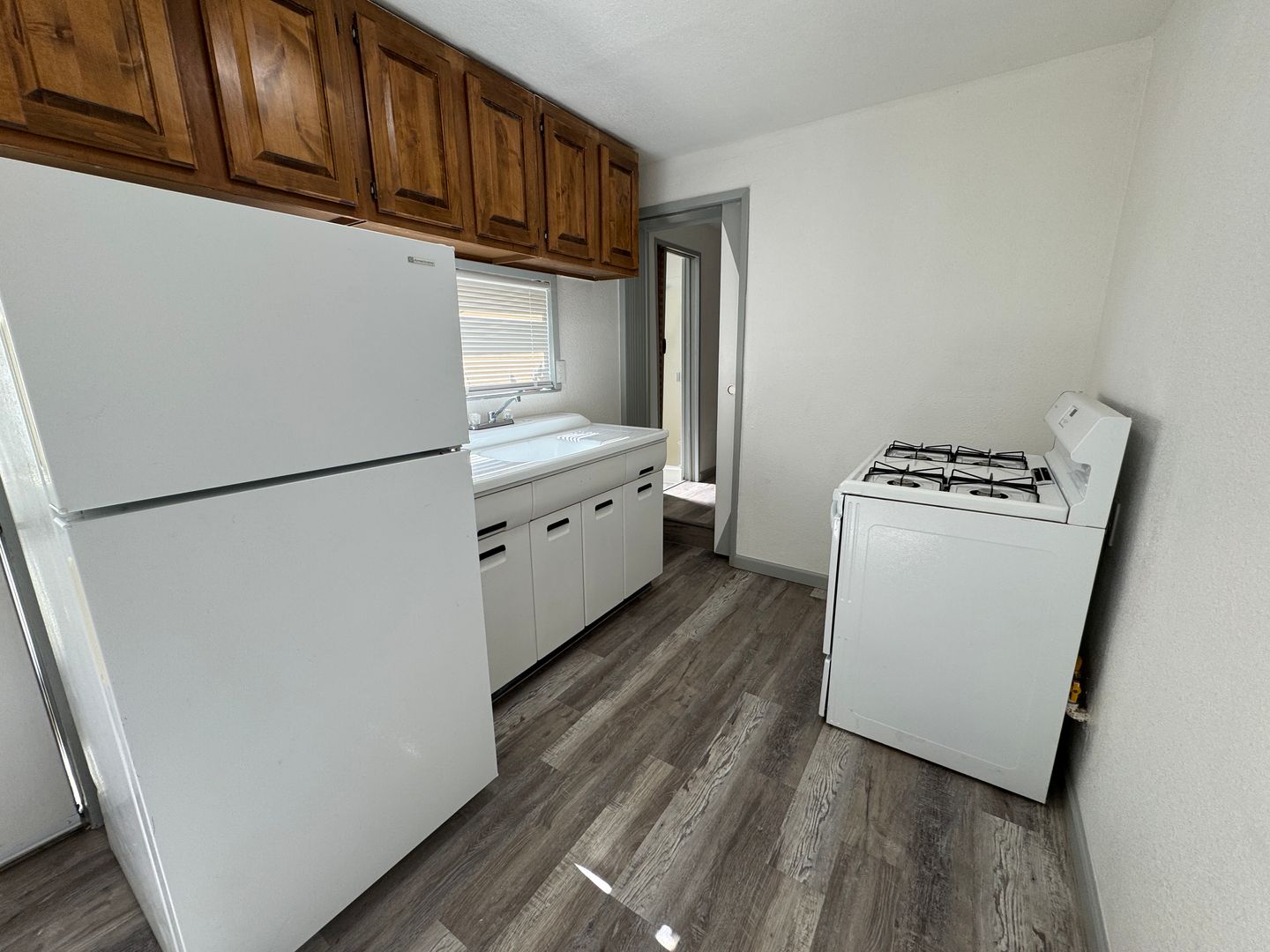 Woodland Apartment: 214 Pendegast Street