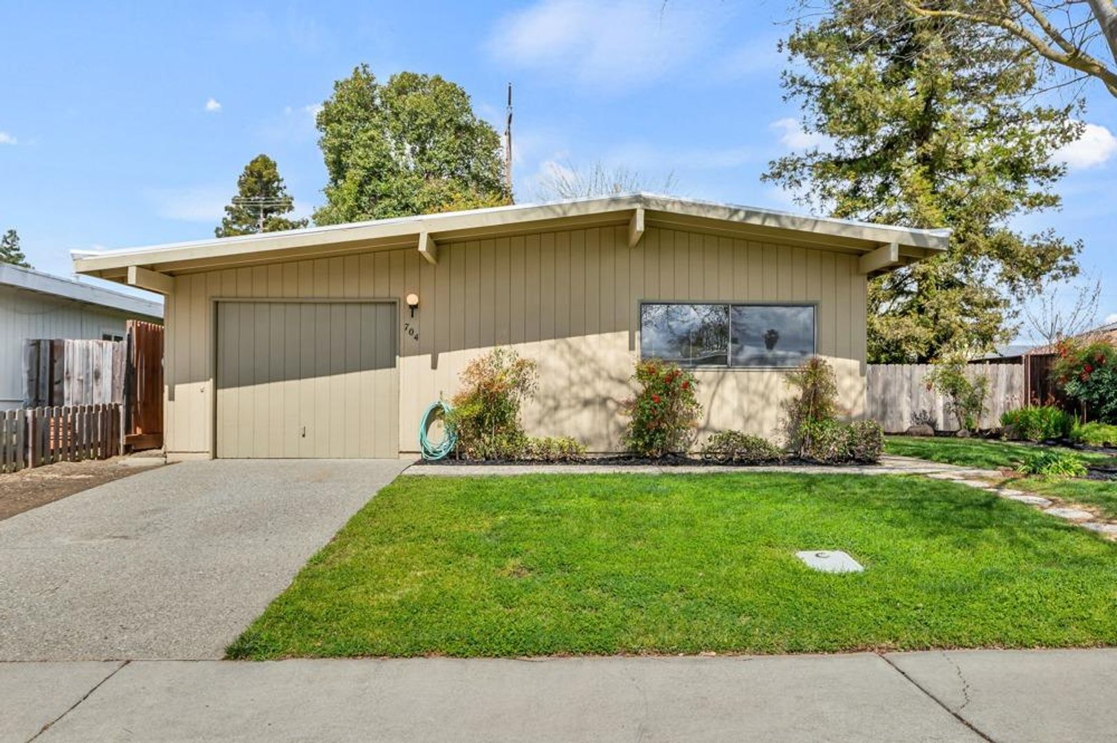 Woodland House: 704 W. El Dorado Drive