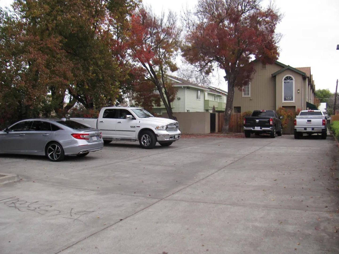 Woodland Apartment: 461 Summertree Lane