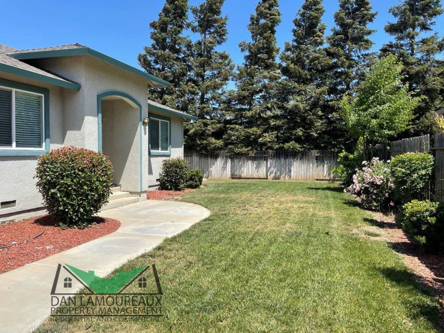 Woodland Apartment: 326/328 Freeman Street