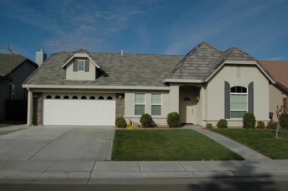 Woodland House: 1631 Gillette Drive