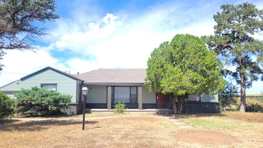 Beautiful County Home Awaits You! 3/2/2 Available October 2026! – photo 1