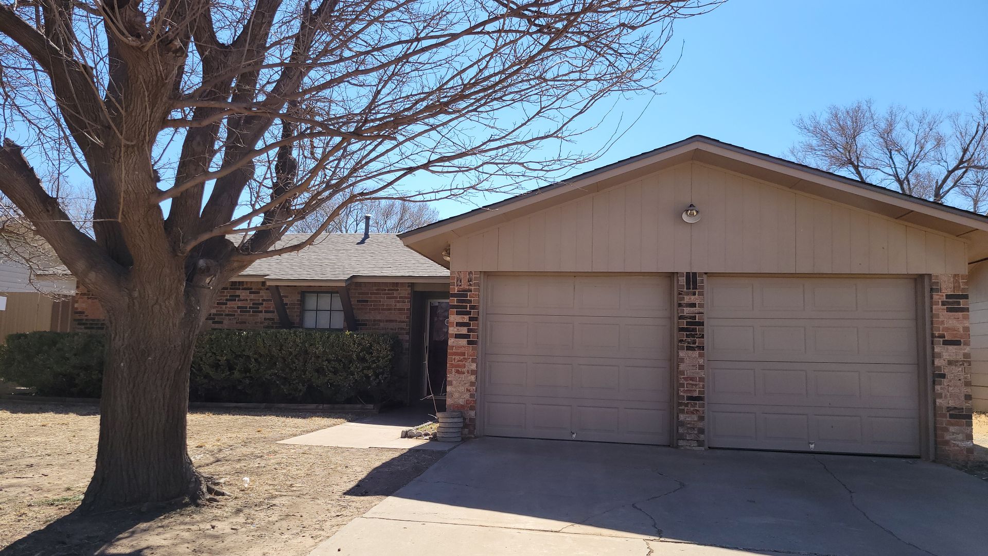 Lubbock House: 6411 35th Street