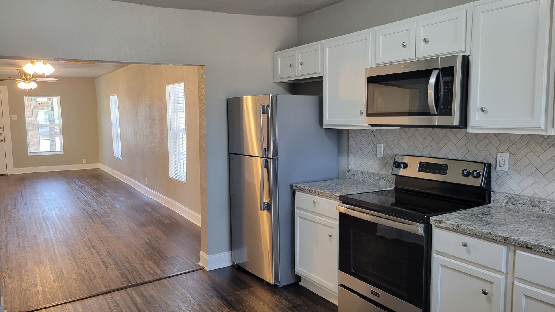 Slaton House: 340 S 6th