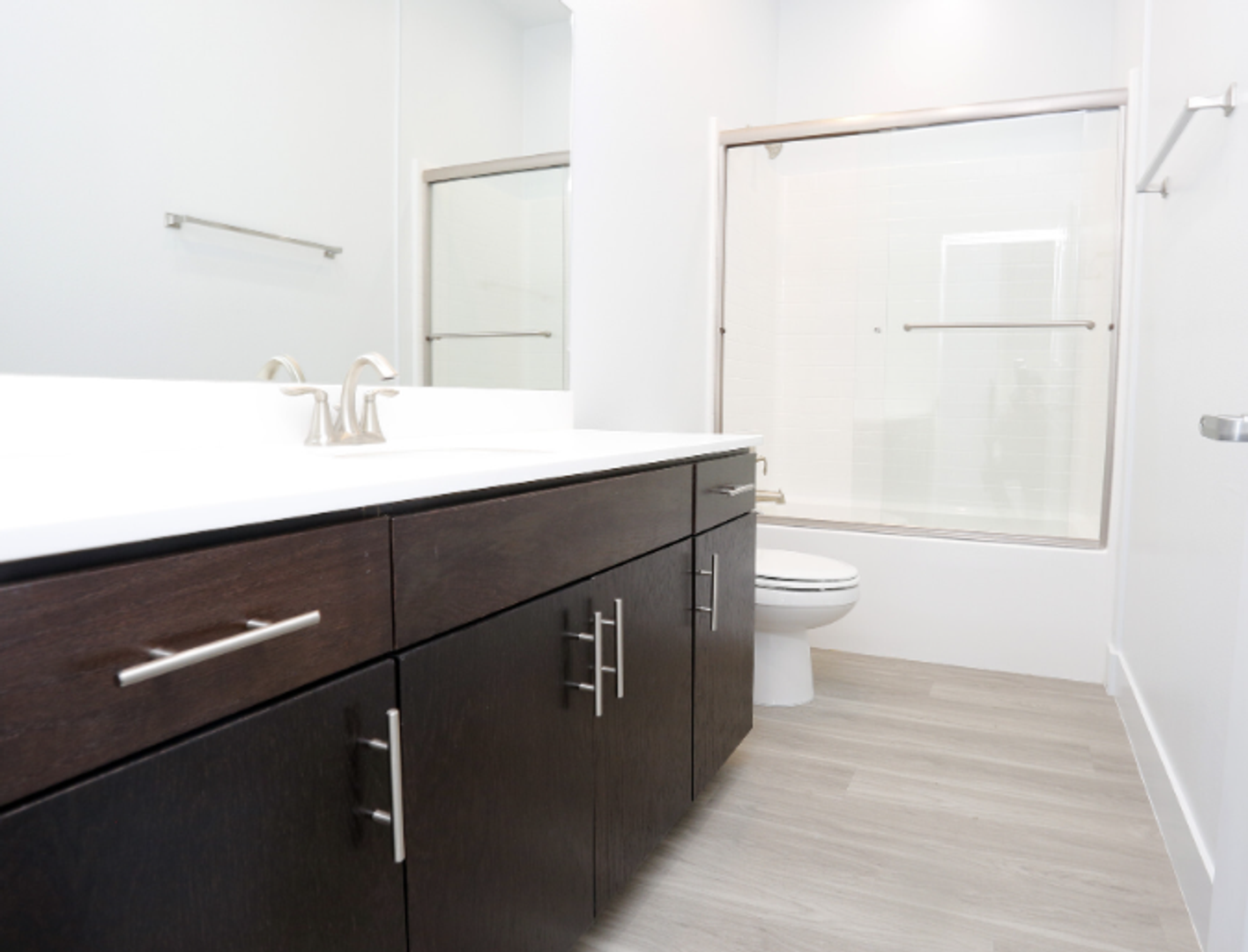 Ventura Apartment: 72 W. Santa Clara St.