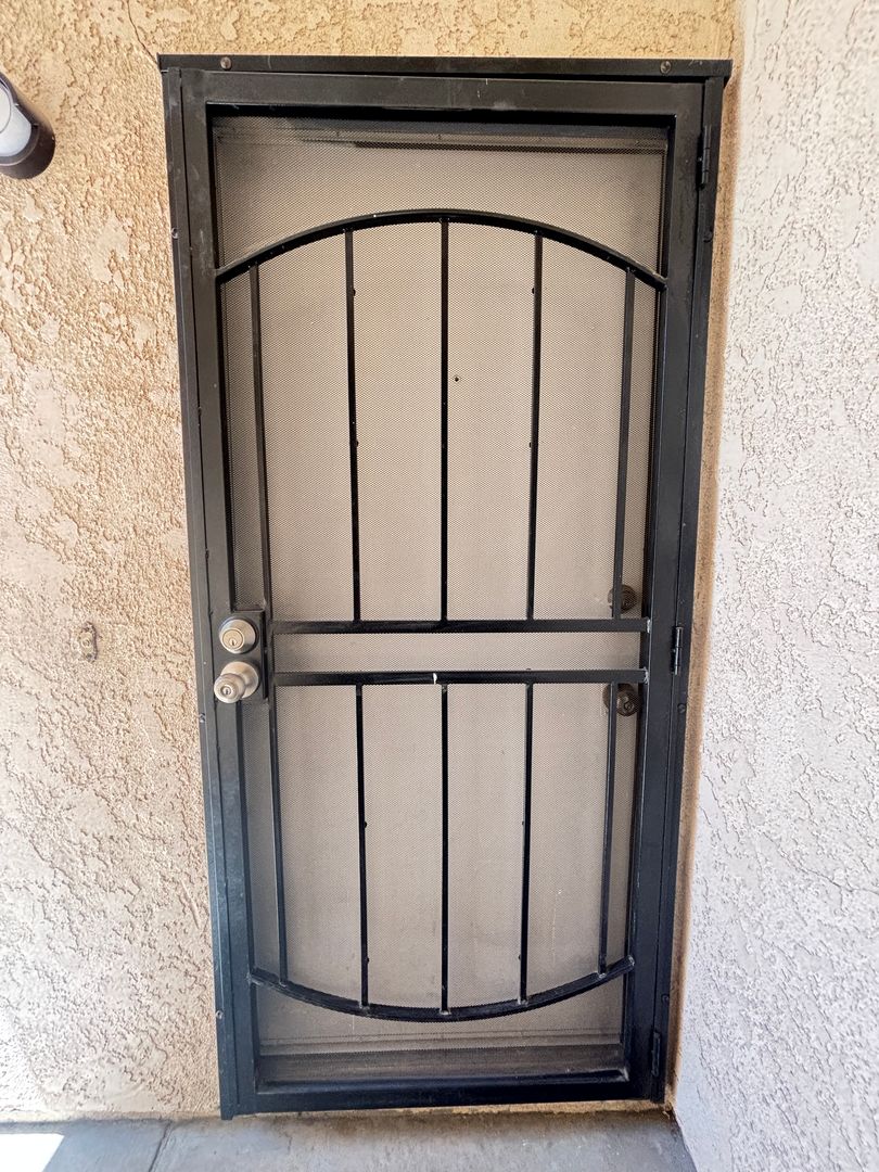 Palmdale Townhome: 38729 11th Street East #17