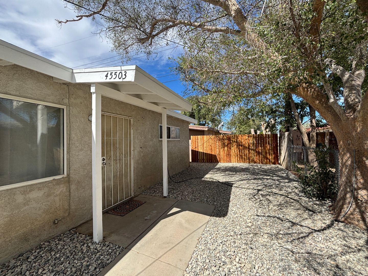LANCASTER House: 45503 CEDAR AVENUE