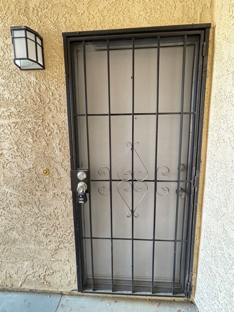 Palmdale Townhome: 38729 11th Street East #3