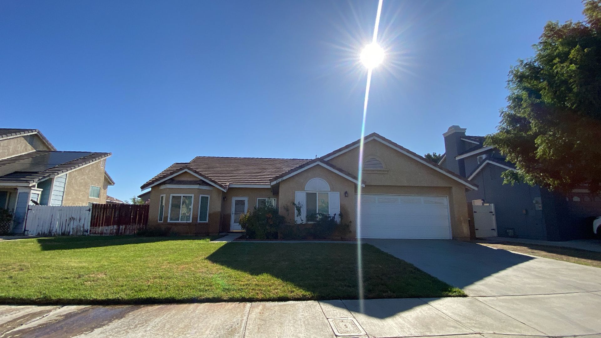 PALMDALE House: 37228 WATERMAN AVENUE