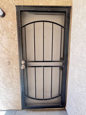 East Palmdale Townhouse – photo 1