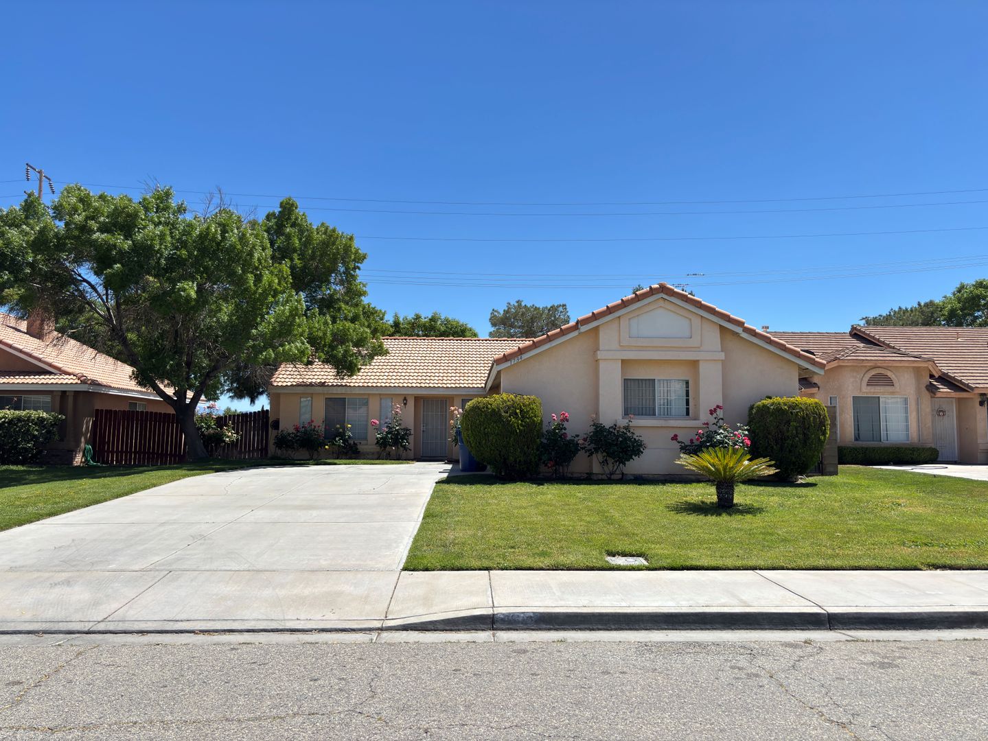 LANCASTER House: 1734 EAST LIGHTCAP STREET