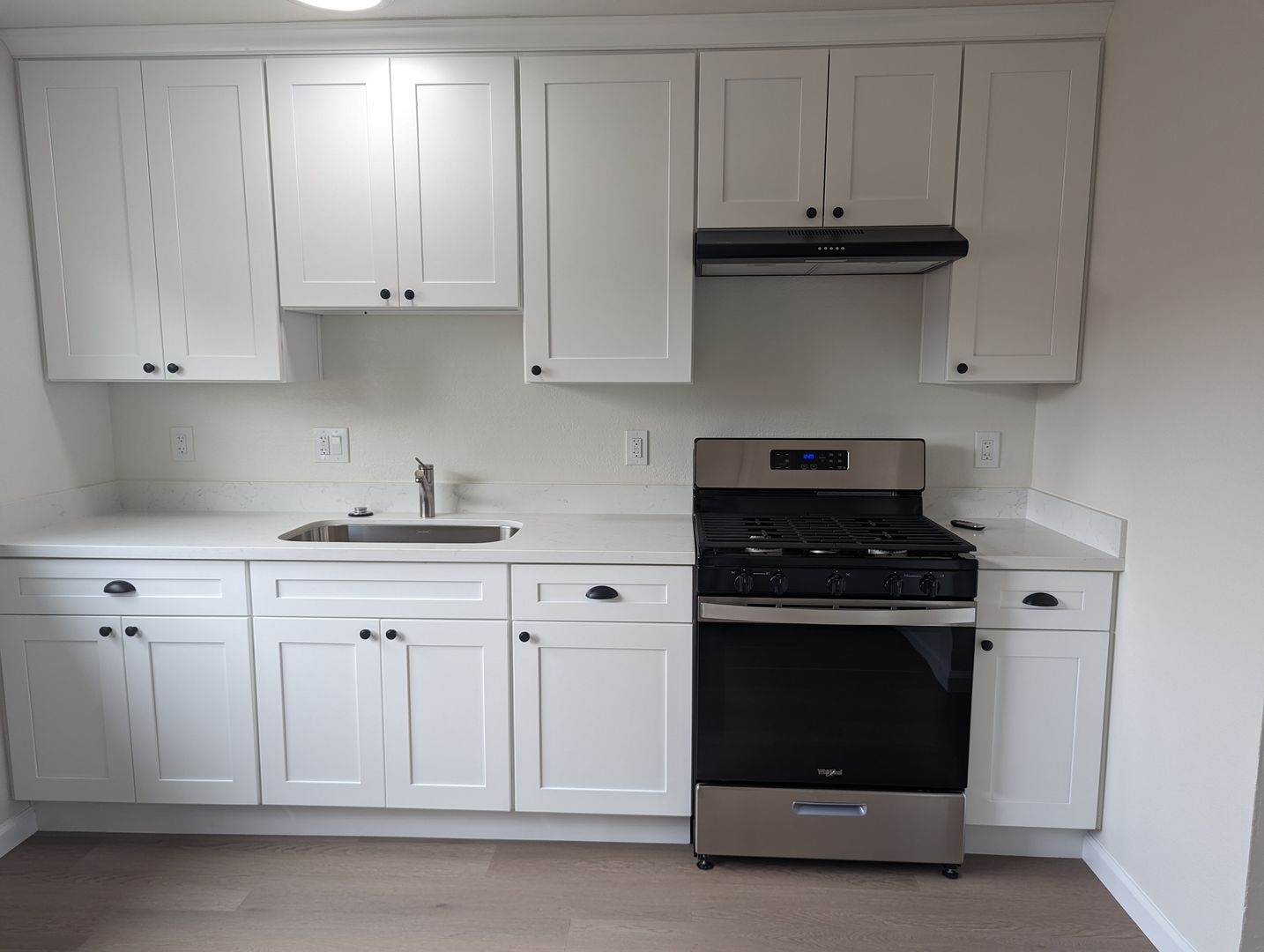 Hayward House: 20959 Royal Avenue