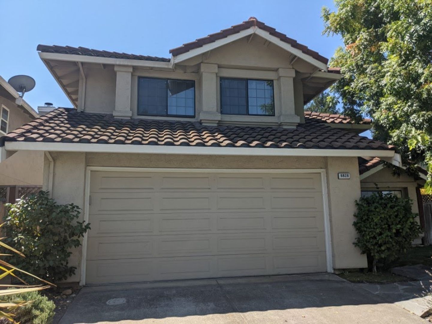 Pleasanton House: 6828 Corte de Flores