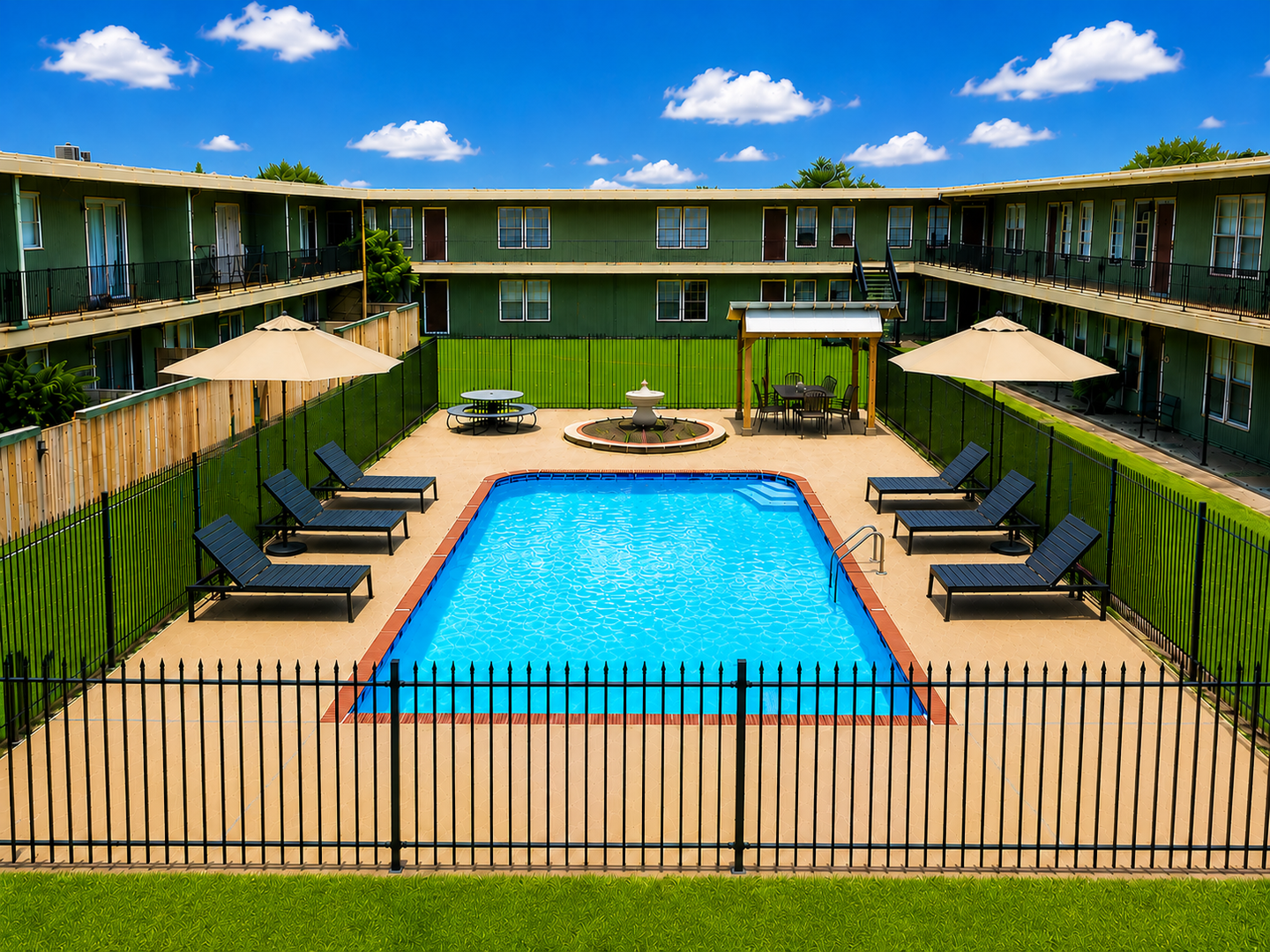 Brownwood Apartment: 2001 Brady Ave