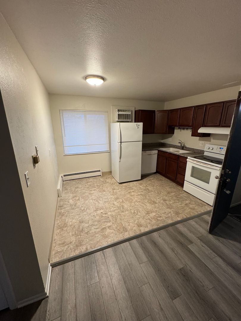 Boulder Apartment: 1155 35th St