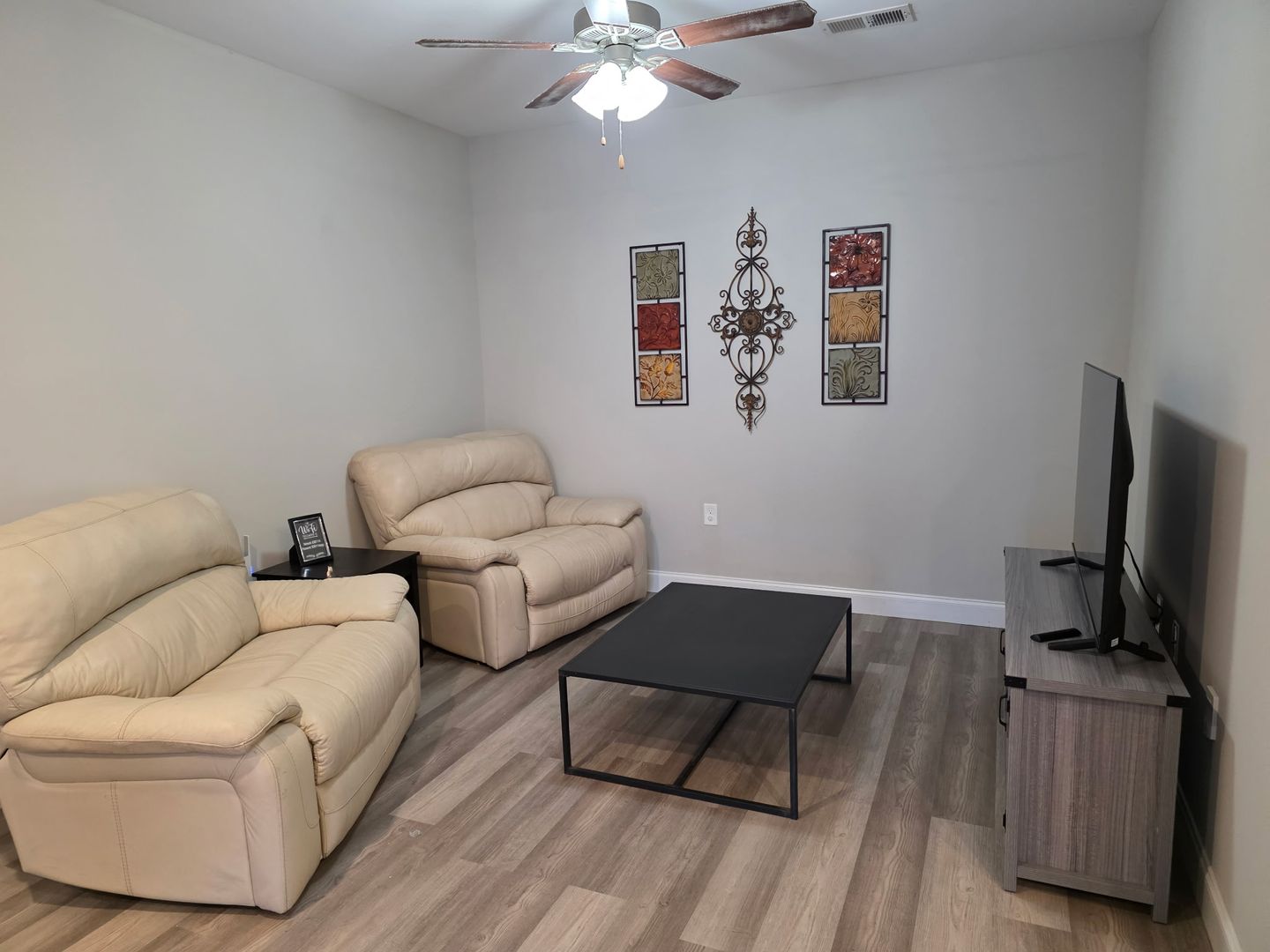2212 Hickory Street 8 of 9