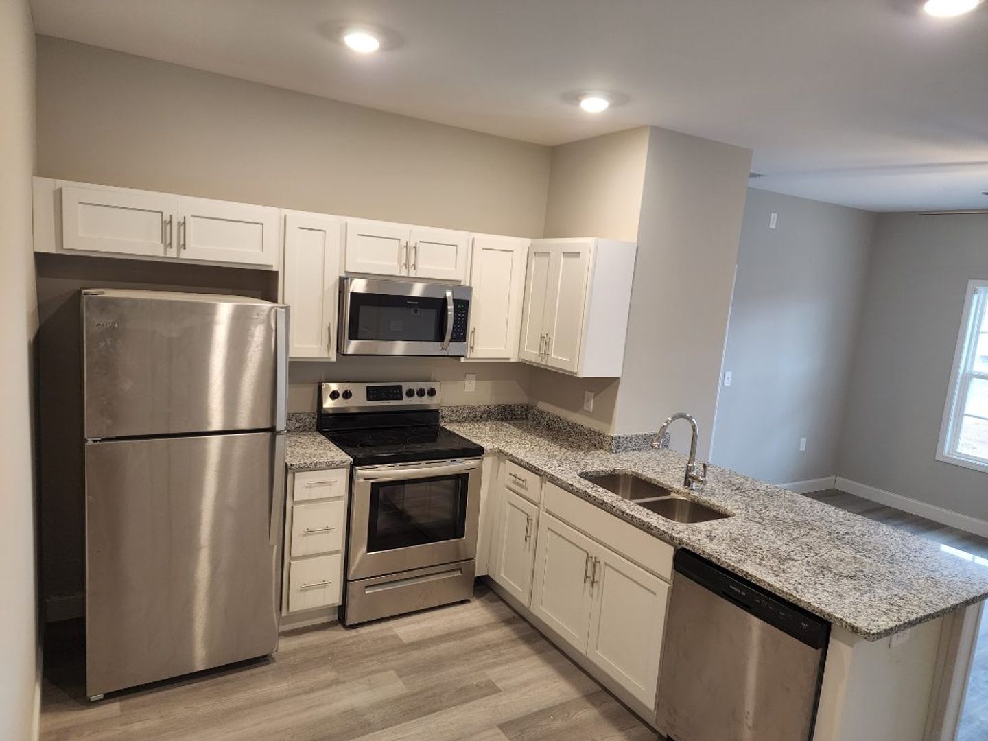 Smiths Grove Apartment: 2944 Chalybeate Rd