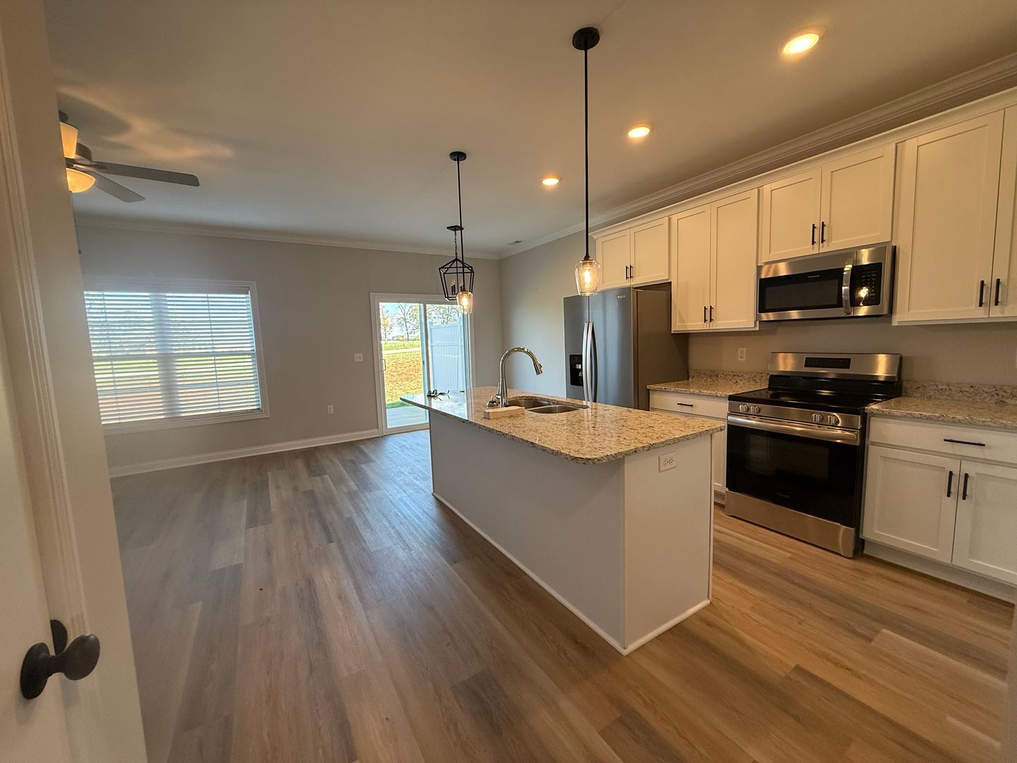 Bowling Green Apartment: 6469 Fortuna Ave