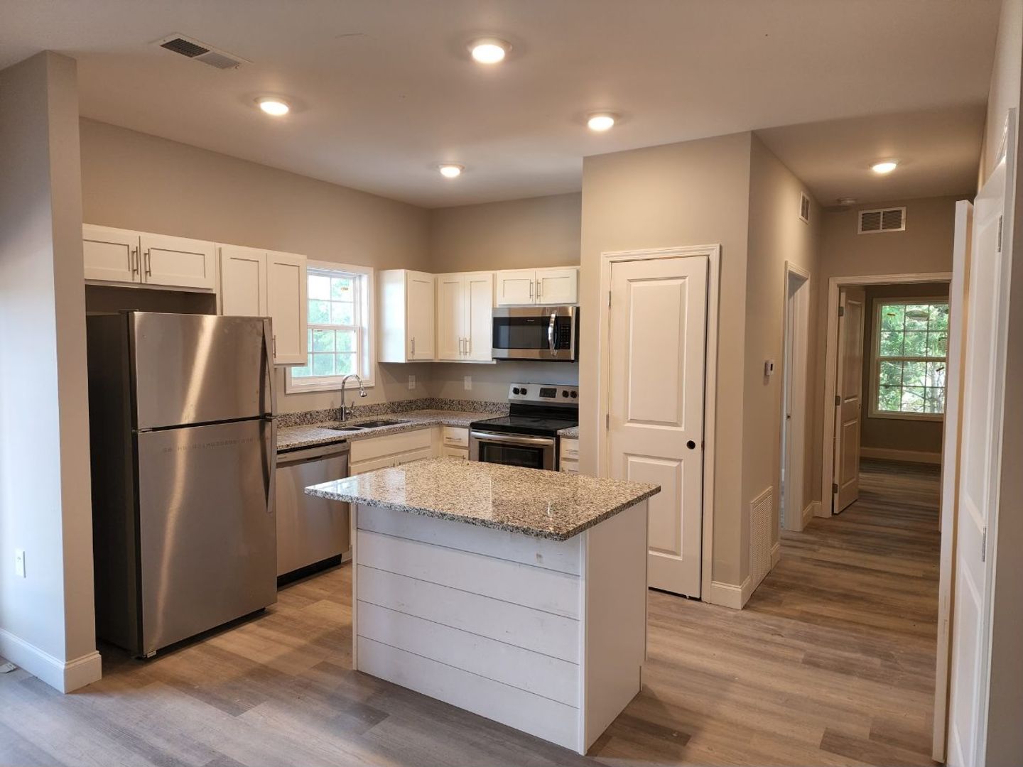 Bowling Green Apartment: 2180 Prospector Ct. Bldg 37