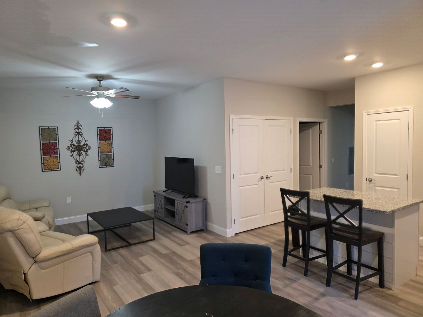 Bowling Green Apartment: 2212 Hickory Street