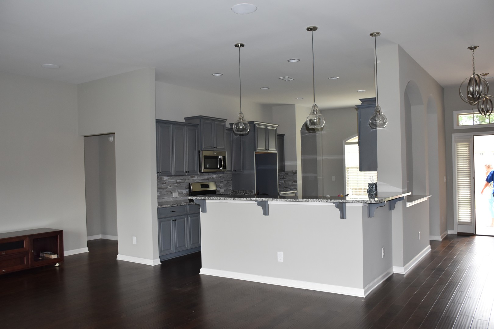Montgomery House: 9137 Autumnbrooke Way