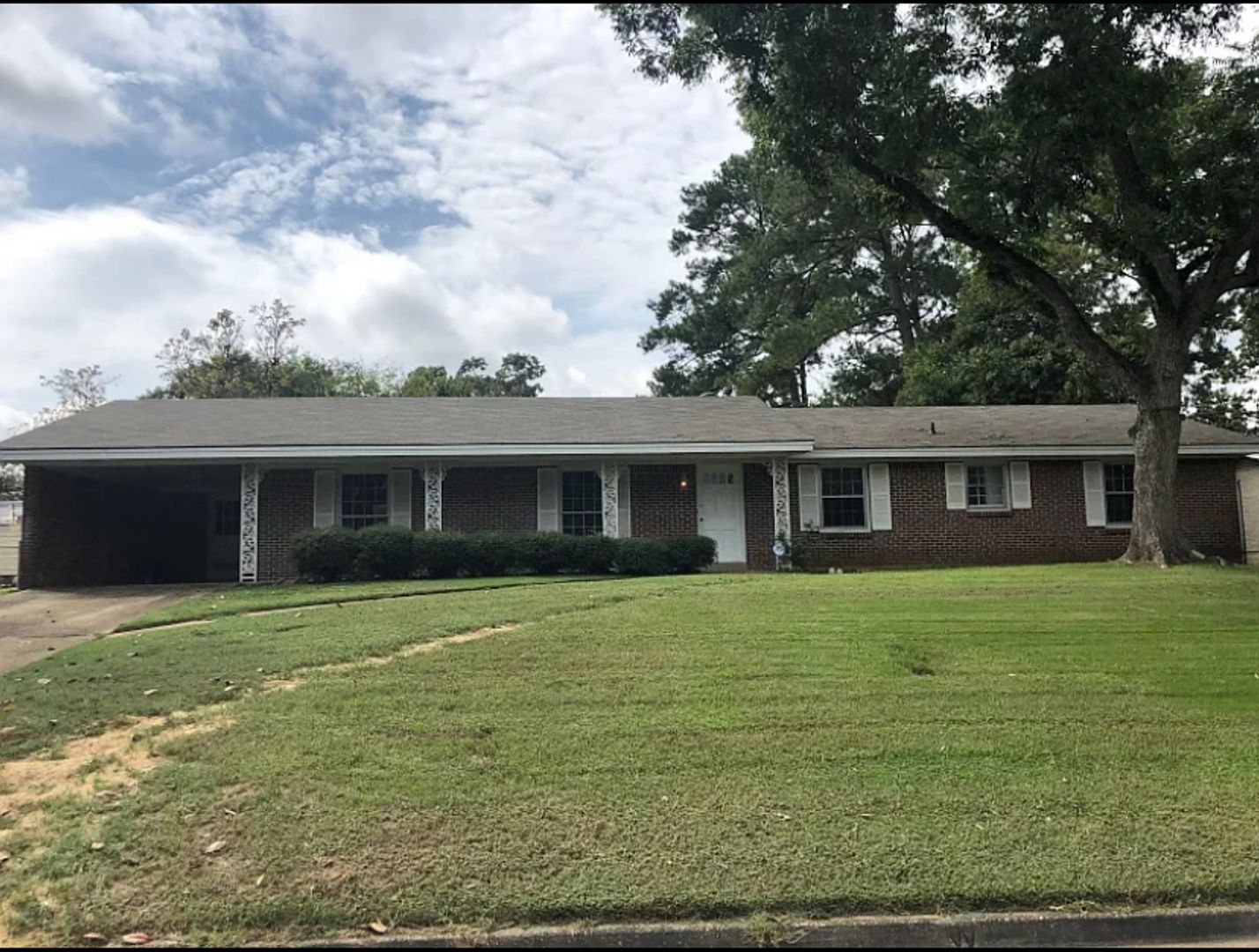 Prattville House: 119 Sycamore Drive